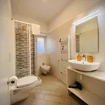 Belsorriso 2 - Elegance With Private Parking -reservation Required- *