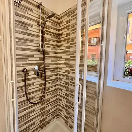 Belsorriso 2 - Elegance With Private Parking -reservation Required-