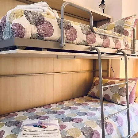 Belsorriso 2 - Elegance With Private Parking -reservation Required- Apartman
