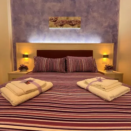 Belsorriso 2 - Elegance With Private Parking -reservation Required- Apartman *